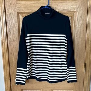 Duluth Trading Co Women's S'no Sweat Turtleneck Sweater Medium